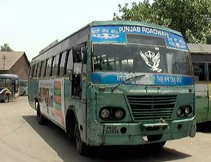 ਹੜਤਾਲ ਕਾਰਨ ਲੋਕਾਂ ਨੂੰ ਹੋਈ ਪ੍ਰੇਸ਼ਾਨੀ 'ਤੇ ਰੋਡਵੇਜ਼ ਮੁਲਾਜ਼ਮਾਂ ਦਾ ਕਹਿਣਾ ਹੈ ਕਿ ਲੋਕਾਂ ਦੀ ਪ੍ਰੇਸ਼ਾਨੀ ਲਈ ਸਰਕਾਰ ਜ਼ਿੰਮੇਵਾਰ ਹੈ। ਅਸੀਂ 20 ਦਿਨ ਪਹਿਲਾਂ ਹੀ ਸਾਰਿਆਂ ਨੂੰ ਹੜਤਾਲ ਬਾਰੇ ਦੱਸ ਚੁੱਕੇ ਹਾਂ। ਵਿਭਾਗ ਨੂੰ ਟਿਕਟ ਹੀ ਨਹੀਂ ਬੁੱਕ ਕਰਨੀ ਚਾਹੀਦੀ ਸੀ।