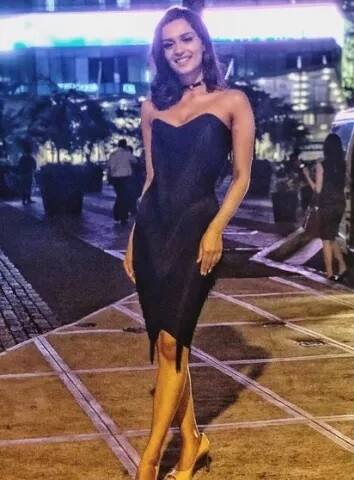 ਆਪਣੇ ਕਾਲਜ ਦੇ ਦਿਨਾਂ ਦੌਰਾਨ ਹੀ ਮਿਸ ਐਫਬੀਬੀ ਕੈਂਪਸ ਪ੍ਰਿੰਸਸ ਦਾ ਖਿਤਾਬ ਜਿੱਤਿਆ ਸੀ।