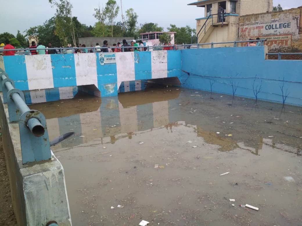 ਮੀਂਹ ਤੋਂ ਬਾਅਦ ਸੰਗਰੂਰ ਜ਼ਿਲ੍ਹੇ 'ਚ ਸੜਕ 'ਤੇ ਜਾਂਦੀ ਬੱਸ 'ਡੁੱਬੀ