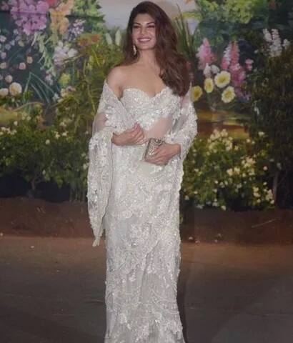 ਸੱਤ ਸਤੰਬਰ ਨੂੰ ਰਿਲੀਜ਼ ਹੋਣ ਵਾਲੀ ਫ਼ਿਲਮ 'ਡ੍ਰਾਈਵ' ਵਿੱਚ ਜੈਕਲਿਨ ਐਕਟਰ ਸੁਸ਼ਾਂਤ ਸਿੰਘ ਰਾਜਪੂਤ ਨਾਲ ਨਜ਼ਰ ਆਵੇਗੀ। 