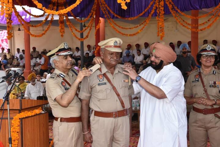 ਇਸ ਮੌਕੇ ਕੈਪਟਨ ਨੇ ਡੋਪ ਟੈਸਟ 'ਤੇ ਅਕਾਲੀ ਦਲ-ਭਾਜਪਾ ਦੇ ਨਾਲ-ਨਾਲ ਜਲੰਧਰ ਤੋਂ ਕਾਂਗਰਸ ਵਿਧਾਇਕ ਪਰਗਟ ਸਿੰਘ ਵੱਲੋਂ ਆਏ ਬਿਆਨ ਨੂੰ ਸਹੀ ਕਰਾਰ ਦਿੰਦਿਆਂ ਕਿਹਾ ਕਿ ਉਨ੍ਹਾਂ ਕਦੇ ਨਹੀਂ ਕਿਹਾ ਕਿ ਹਰ ਕਿਸੇ ਦਾ ਡੋਪ ਟੈਸਟ ਹੋਵੇ। ਉਨ੍ਹਾਂ ਕਿਹਾ ਕਿ ਉਨ੍ਹਾਂ ਸਿਰਫ ਸਰਕਾਰੀ ਅਧਿਕਾਰੀਆਂ ਲਈ ਇਹ ਟੈਸਟ ਲਾਜ਼ਮੀ ਕਰਨ ਲਈ ਕਿਹਾ ਸੀ।