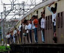 ਹੁਣ ਮੋਬਾਈਲ \'ਤੇ ਹੀ ਬੁੱਕ ਕਰੋ ਲੋਕਲ ਰੇਲਵੇ ਦੀ ਟਿਕਟ