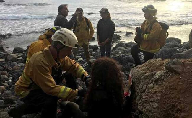 ਵਾਸ਼ਿੰਗਟਨ: ਅਮਰੀਕਾ ਵਿੱਚ ਕੈਲੀਫੋਰਨੀਆ ਤਟ ਕੋਲ ਇੱਕ ਚੋਟੀ ਹੇਠਾਂ ਭਿਆਨਕ ਹਾਦਸੇ ਦਾ ਸ਼ਿਕਾਰ ਹੋਈ ਔਰੇਗਨ ਦੀ ਮੁਟਿਆਰ ਨੇ ਆਪਣੇ ਦੁਰਘਟਨਾਗ੍ਰਸਤ ਵਾਹਨ ਦੇ ਰੇਡੀਏਟਰ ਦਾ ਪਾਣੀ ਪੀ ਕੇ 7 ਦਿਨਾਂ ਤਕ ਗੁਜ਼ਾਰਾ ਕੀਤਾ ਤੇ ਆਪਣੀ ਜਾਨ ਬਚਾਈ।