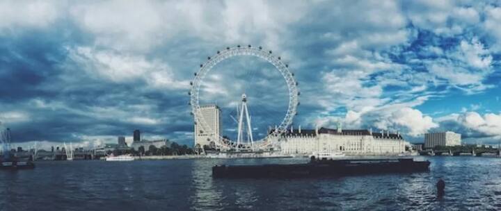 ਬ੍ਰਿਟਿਸ਼ ਰਾਜ ਦੀ ਰਾਜਧਾਨੀ ਇੰਗਲੈਂਡ ਦਾ ਸ਼ਹਿਰ ਲੰਦਨ ਵੀ ਇਸ ਸੂਚੀ ਵਿੱਚ ਦੂਜੇ ਨੰਬਰ ’ਤੇ ਕਾਬਜ਼ ਹੈ। ਖ਼ੂਬਸੂਰਤੀ ਦੇ ਨਾਲ-ਨਾਲ ਇਹ ਇਤਿਹਾਸਕ ਸ਼ਹਿਰ ਵੀ ਹੈ। ਯੂਰਪ ਦੇ ਇਸ ਸ਼ਹਿਰ ਵਿੱਚ 2016 ’ਚ ਲਗਪਗ 20 ਮਿਲੀਅਨ ਲੋਕ ਘੁੰਮਣ ਲਈ ਪੁੱਜੇ।