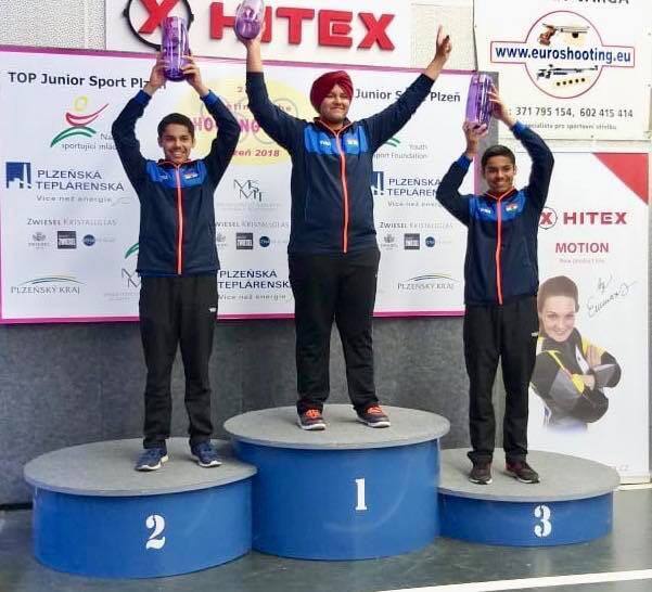 ਆਈਐਸਐਸਐਫ ਜੂਨੀਅਰ ਵਿਸ਼ਵ ਕੱਪ ਵਿੱਚ ਭਾਰਤ ਦੀ ਤਿੰਨ ਮੈਂਬਰੀ ਟੀਮ ਵੱਲੋਂ ਜਿੱਤੇ ਸੋਨੇ ਤੇ ਕਾਂਸੀ ਦੇ ਇਨ੍ਹਾਂ ਦੋ ਤਗ਼ਮਿਆਂ ਤੋਂ ਇਲਾਵਾ ਉਦੇਵੀਰ ਨੇ 25 ਮੀਟਰ ਪਿਸਟਲ ਸ਼ੂਟਿੰਗ ਵਿੱਚ ਵਿਅਕਤੀਗਤ ਕਾਂਸੀ ਦਾ ਤਗ਼ਮਾ ਵੀ ਜਿੱਤਿਆ ਹੈ। 