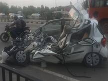 ਜਲੰਧਰ \'ਚ ਭਿਆਨਕ ਹਾਦਸਾ, ਤਬਾਹ ਹੋਈ ਕਾਰ