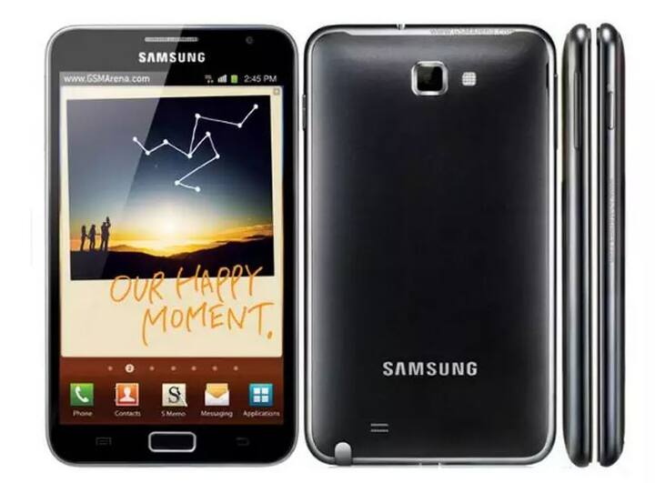  Samsung Galaxy Note 7: ਸੈਮਸੰਗ ਦੇ ਮੋਬਾਈਲ ਫੋਨ ਨੂੰ ਐਂਡਰਾਇਡ ਆਪਰੇਟਿੰਗ ਸਿਸਟਮ ਦੇ ਬੈਸਟ ਫੋਨਜ਼ ਵਿੱਚੋਂ ਇੱਕ ਮੰਨਿਆ ਜਾਂਦਾ ਹੈ। Note 7 ਬਿਹਤਰੀਨ ਸਮਾਰਟਫੋਨ ਸੀ। ਇਹ ਪਹਿਲਾ ਗੈਲੇਕਸੀ ਨੋਟ ਸਮਾਰਟਫੋਨ ਸੀ ਜਿਸ ਨੂੰ ਸਾਲ 2011 ਵਿੱਚ ਲਾਂਚ ਕੀਤਾ ਗਿਆ ਸੀ। ਫੋਨ ਵਿੱਚ 5.3 ਇੰਚ ਦੀ ਟੱਚ ਸਕਰੀਨ ਸੀ। ਫੋਨ ਦੀ ਵੱਡੀ ਸਕਰੀਨ ਸੈਮਸੰਗ ਵੱਲੋਂ ਲਏ ਸਭ ਤੋਂ ਵੱਡੇ ਰਿਸਕ ਵਿੱਚੋਂ ਇੱਕ ਸੀ। ਇਹ ਰਿਸਕ ਸਫਲ ਰਿਹਾ ਤੇ ਉਸ ਸਮੇਂ ਤੋਂ ਲੈ ਕਿ ਅੱਜ ਤਕ ਵੱਡੀ ਸਕਰੀਨ ਦਾ ਰੁਝਾਨ ਜਾਰੀ ਹੈ।