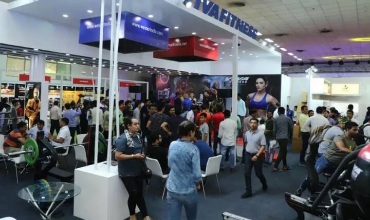 ਫੈਸਟੀਵਲ ਦੇ ਆਖਰੀ ਦਿਨ ਮੇਂਹਦੀ ਤੇ ਗੁਰੂ ਮਾਨ ਦੇ ਗਾਣਿਆ 'ਤੇ ਨੌਜਵਾਨਾਂ ਨੇ ਖੂਬ ਮਸਤੀ ਕੀਤੀ।