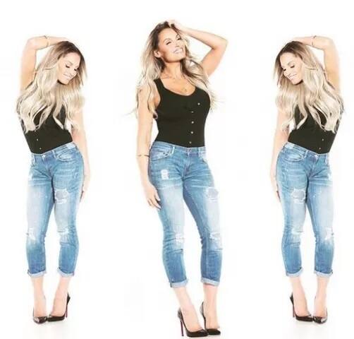 42 ਸਾਲਾ ਟਰਿਸ਼ ਜਿੱਥੇ ਰਿੰਗ ਵਿੱਚ ਸਭ ਦੇ ਛਿੱਕੇ ਉਡਾ ਦਿੰਦੀ ਸੀ ਉੱਥੇ ਆਪਣੀ ਆਦਾਵਾਂ ਨਾਲ ਵੀ ਸਭ ਨੂੰ ਹੈਰਾਨ ਕਰ ਦਿੰਦੀ ਹੈ।