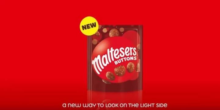 Maltesers ਚਾਕਲੇਟ ਦੀ ਨਵੀਂ ਮਸ਼ਹੂਰੀ 'ਚ ਦਿਖਾਇਆ ਗਿਆ ਕਿ ਮਹਿਲਾ ਮੂਹ ਖੋਲ੍ਹਦੀ ਹੈ ਤੇ ਦੂਰ ਤੋਂ ਉਸ ਦਾ ਸਾਥੀ ਚਾਕਲੇਟ ਬਟਨ ਸੁੱਟਦਾ ਹੈ ਤਾਂ ਮਹਿਲਾ ਦੇ ਮੂੰਹ 'ਚ ਉਹ ਚਾਕਲੇਟ ਬਟਨ ਆ ਜਾਂਦਾ ਹੈ।