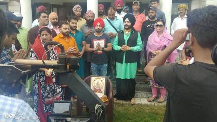 ‘ਡੰਗਰ ਡਾਕਟਰ’ ਮਗਰੋਂ ‘ਮੁੰਡਾ ਸਰਦਾਰਾਂ ਦਾ’ ਬਣਿਆ ਰਵਿੰਦਰ ਗਰੇਵਾਲ