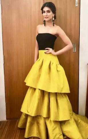  ਉਹ ਬਚਪਨ ਤੋਂ ਹੀ ਪਤਲੀ ਹੈ ਪਰ ਇਸਦੇ ਬਾਵਜੂਦ ਉਹ ਆਪਣਾ ਵਜ਼ਨ ਘੱਟ ਕਰਲ ਲਈ ਕੋਸ਼ਿਸ਼ਾਂ ਜਾਰੀ ਰੱਖਦੀ ਹੈ। (ਤਸਵੀਰਾਂ- ਇੰਸਟਾਗਰਾਮ)