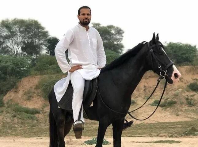 ਯੂਸਫ ਪਠਾਨ ਵੱਲੋਂ ਵਾਰ-ਵਾਰ ਘੋੜੇ ਦੀ ਤਸਵੀਰ ਸਾਂਝੀ ਕਰਨ ’ਤੇ ਅੰਦਾਜ਼ਾ ਲਾਇਆ ਜਾ ਸਕਦਾ ਹੈ ਕਿ ਉਹ ਇਸ ਘੋੜੇ ਨੂੰ ਕਿੰਨਾ ਪਿਆਰ ਕਰਦਾ ਹੈ।