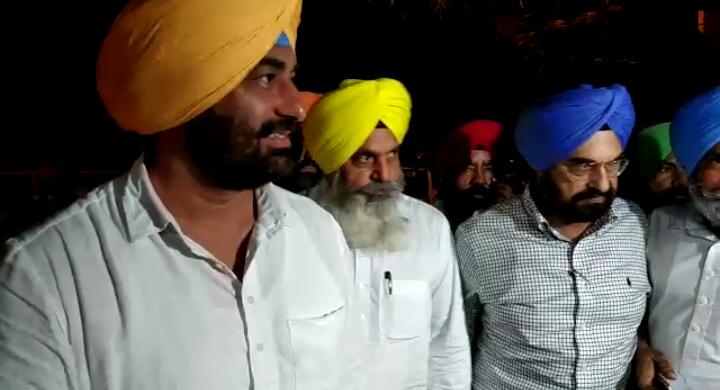 ਖਹਿਰਾ ਸਮੇਤ ਸਾਰੇ ਪੰਜਾਬੀ MLA ਪੁੱਜੇ ਕੇਜਰੀਵਾਲ ਦੀ ਕਚਿਹਰੀ