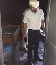 ਵਿਦੇਸ਼ੋਂ ਪਰਤੇ ਵਿਅਕਤੀ ਨੇ ਪਰਿਵਾਰ ਨੂੰ ਸਾੜਿਆ