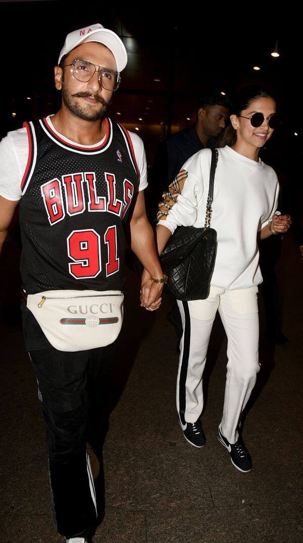 ਮੁੰਬਈ ਵਾਪਸ ਆਉਣ 'ਤੇ ਦੀਪਿਕਾ ਕਾਫੀ ਖੁਸ਼ ਨਜ਼ਰ ਆ ਰਹੀ ਸੀ।