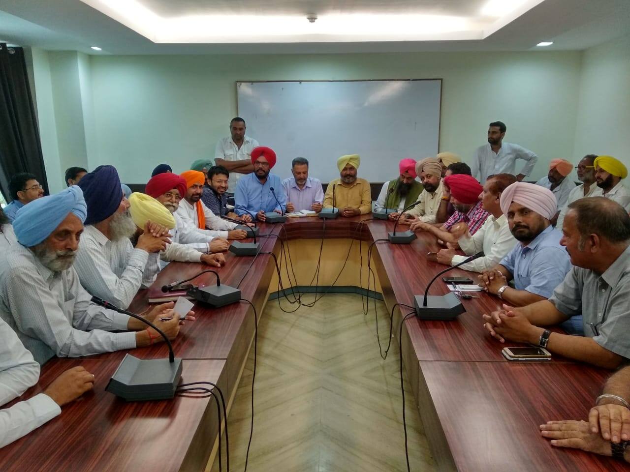 ਮਾਲਵੇ 'ਚ ਖਹਿਰਾ ਦੀ ਦਹਾੜ ਤੋਂ ਬਾਅਦ 'ਆਪ' ਹਾਈਕਮਾਨ ਨੇ ਖੋਲ੍ਹੇ ਆਪਣੇ ਪੱਤੇ