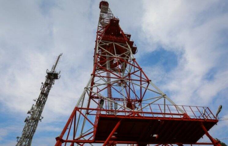 ਪੰਜਾਬ 'ਚ ਤੋੜ ਸੁੱਟੇ 1,400 ਤੋਂ ਵੱਧ ਟਾਵਰ, ਜੀਓ ਦਾ ਨੈੱਟਵਰਕ ਠੱਪ, ਹੁਣ ਕੈਪਟਨ ਨੇ ਦਿੱਤਾ ਦਖਲ More than 1,400 towers demolished in Punjab, Jio's network shut down, now Captain intervenes ਪੰਜਾਬ 'ਚ ਤੋੜ ਸੁੱਟੇ 1,400 ਤੋਂ ਵੱਧ ਟਾਵਰ, ਜੀਓ ਦਾ ਨੈੱਟਵਰਕ ਠੱਪ, ਹੁਣ ਕੈਪਟਨ ਨੇ ਦਿੱਤਾ ਦਖਲ