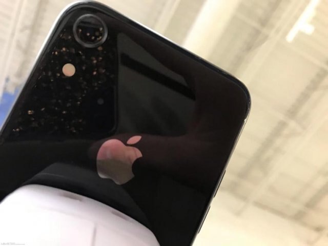  apple iphone 9 with lcd variant leaked in new live image Apple iPhone 9 ਹੋਇਆ ਲੀਕ, ਜਾਣੋ ਕੀ ਕੁਝ ਖਾਸ