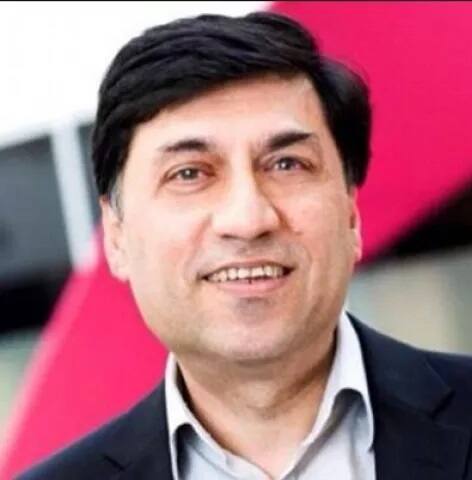 ਰਾਕੇਸ਼ ਕਪੂਰ ਰੇਕਿਟ ਬੈਂਕਿਸ਼ਰ ਕੰਪਨੀ ਦਾ CEO ਹੈ। ਉਸ ਦੀ ਸਾਲਾਨਾ ਤਨਖਾਹ 227.3 ਕਰੋੜ ਰੁਪਏ ਹੈ।