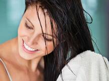 ਕਿਤੇ ਭੁੱਲ ਕੇ ਵੀ ਜ਼ਿਆਦਾ ਦੇਰ ਤਕ ਨਾ ਰੱਖਿਓ ਗਿੱਲੇ ਵਾਲ