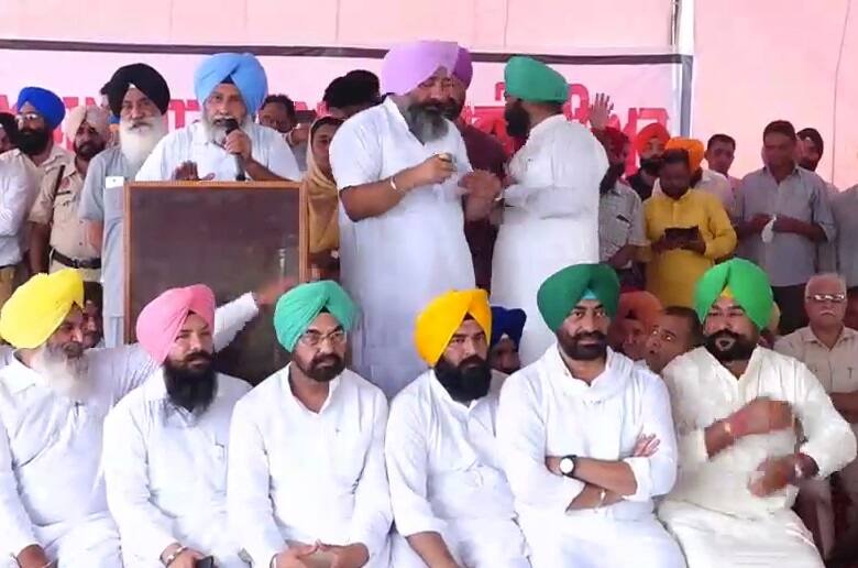 ਕੇਜਰੀਵਾਲ ਸਣੇ ਖਹਿਰਾ ਨੇ ਅਕਾਲੀ-ਕਾਂਗਰਸੀਆਂ 'ਤੇ ਲਾਏ ਖ਼ੂਬ ਨਿਸ਼ਾਨੇ