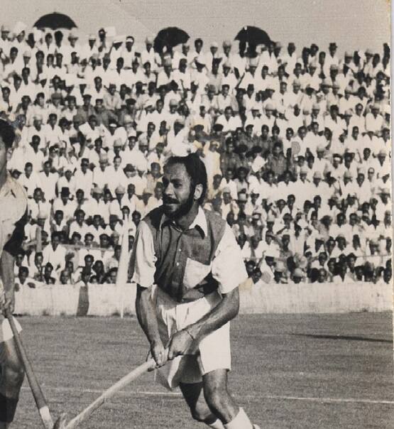 ਵੰਡ ਦੇ ਸੰਤਾਪ ਤੋਂ ਬਾਅਦ ਭਾਰਤੀਆਂ ਲਈ ਇਹ ਵੱਡੀ ਖੁਸ਼ੀ ਤੇ ਰਾਹਤ ਦੀ ਖ਼ਬਰ ਸੀ ਕਿਉਂਕਿ ਹਾਕੀ ਦੀ ਇਸ ਜਿੱਤ ਤੋਂ ਬਾਅਦ ਉਸ ਦੇਸ਼ ਯਾਨੀ ਇੰਗਲੈਂਡ 'ਚ ਭਾਰਤ ਦਾ ਝੰਡਾ ਬੁਲੰਦ ਹੋਇਆ ਸੀ ਜਿਸ ਨੇ ਭਾਰਤ 'ਤੇ ਦੋ ਸਦੀਆਂ ਹਕੂਮਤ ਕੀਤੀ ਸੀ।