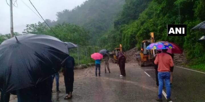 ਅਸਾਮ ਦੀ NDRF ਦੀਆਂ 15, ਉੱਤਰ ਪ੍ਰਦੇਸ਼ ਤੇ ਪੱਛਮ ਬੰਗਾਲ ਵਿੱਚ 8-8, ਗੁਜਰਾਤ ਵਿੱਚ 7, ਕੇਰਲ ’ਚ 4, ਮਹਾਂਰਾਸ਼ਟਰ ’ਚ 4 ਤੇ ਨਾਗਾਲੈਂਡ ’ਚ ਇੱਕ ਟੀਮ ਨੂੰ ਤਾਇਨਾਤ ਕੀਤਾ ਗਿਆ ਹੈ।