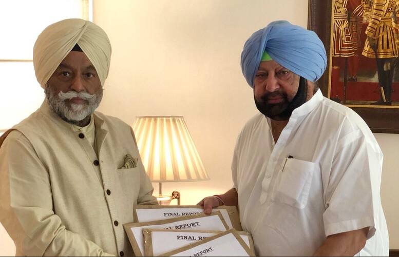 Justice Ranjit Singh submits final report on sacrilege cases ਬੇਅਦਬੀ ਮਾਮਲਿਆਂ ਬਾਰੇ ਸਾਰੀ ਰਿਪੋਰਟ ਪੁੱਜੀ ਕੈਪਟਨ ਕੋਲ, ਹੁਣ ਕਾਰਵਾਈ ਦੀ ਉਡੀਕ