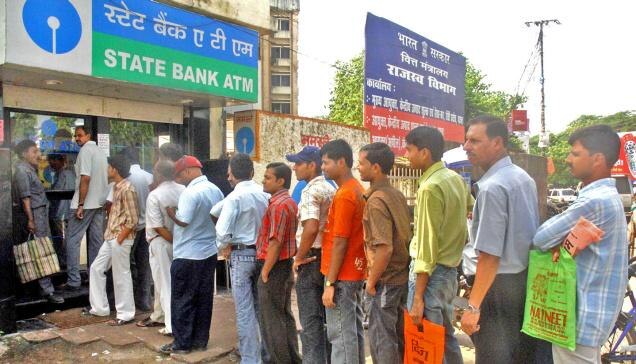 800 cr withdrawn from atms of kashmir in 12 days   ਜੰਮੂ-ਕਸ਼ਮੀਰ 'ਚ 12 ਦਿਨਾਂ ਅੰਦਰ ATM 'ਚੋਂ ਨਿਕਲੇ 800 ਕਰੋੜ