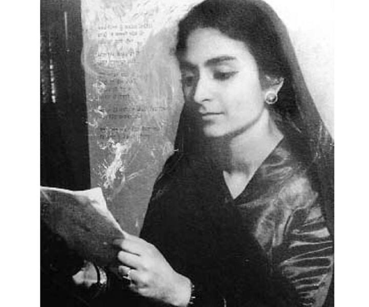 ਅਮ੍ਰਿਤਾ ਦਾ ਜਨਮ 31 ਅਗਸਤ, 1919 ਨੂੰ ਪਾਕਿਸਤਾਨ 'ਚ ਗੁਜਰਾਂਵਾਲਾ ਵਿੱਚ ਹੋਇਆ ਸੀ। ਉਹ 20ਵੀਂ ਸਦੀ ਦੀ ਪ੍ਰਸਿੱਧ ਪੰਜਾਬੀ ਕਵਿੱਤਰੀ ਹੋਈ ਹੈ।