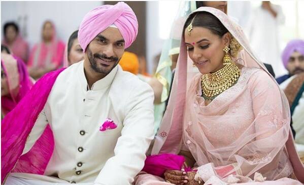  ਇਸੇ ਸਾਲ ਉਸ ਨੇ 10 ਮਈ ਨੂੰ ਅੰਗਦ ਬੇਦੀ ਨਾਲ ਚੁੱਪ-ਚਪੀਤੇ ਵਿਆਹ ਕਰਵਾ ਲਿਆ ਸੀ।  