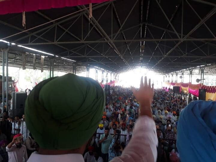 ਇਸ ਮੌਕੇ ਖਹਿਰਾ ਨੂੰ ਪਾਰਟੀ ਦੇ ਪੁਰਾਣੇ ਬਾਗ਼ੀ ਤੇ ਪਟਿਆਲਾ ਤੋਂ ਲੋਕ ਸਭਾ ਮੈਂਬਰ ਡਾ. ਧਰਮਵੀਰ ਗਾਂਧੀ ਦਾ ਸਮਰਥਨ ਹਾਸਲ ਹੋਇਆ। 