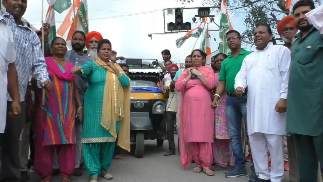congress bharat band protest in Punjab ਤੇਲ ਦੀਆਂ ਚੜ੍ਹਦੀਆਂ ਕੀਮਤਾਂ ਖਿਲਾਫ ਡਟੇ ਪੰਜਾਬੀ, ਔਰਤਾਂ ਨੇ ਟੈਂਪੂ ਖਿੱਚ ਕੇ ਕੀਤਾ 'ਭਾਰਤ ਬੰਦ'