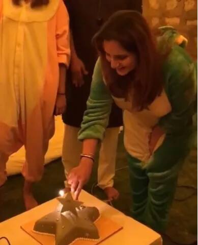 ਹਾਲ ਹੀ ਵਿੱਚ ਸਾਨੀਆ ਮਿਰਜ਼ਾ ਨੇ ਆਪਣੀ ਬੇਬੀ ਸ਼ਾਵਰ ਸੈਰੇਮਨੀ ਮਨਾਈ। 