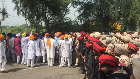 ਅਕਾਲੀ ਦਲ ਦੀ ਰੈਲੀ ਖਿਲਾਫ ਡਟੀਆਂ ਸਿੱਖ ਜਥੇਬੰਦੀਆਂ, 10000 ਪੁਲਿਸ ਮੁਲਾਜ਼ਮਾਂ ਨੇ ਬਣਾਈ ਰੱਖੀ ਸ਼ਾਂਤੀ ਅਕਾਲੀ ਦਲ ਦੀ ਰੈਲੀ ਖਿਲਾਫ ਡਟੀਆਂ ਸਿੱਖ ਜਥੇਬੰਦੀਆਂ, 10000 ਪੁਲਿਸ ਮੁਲਾਜ਼ਮਾਂ ਨੇ ਬਣਾਈ ਰੱਖੀ ਸ਼ਾਂਤੀ