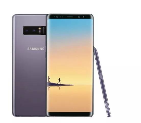 ਸੈਮਸੰਗ ਗਲੈਕਸੀ ਨੋਟ 8: ਗਲੈਕਸੀ ਨੋਟ 8 ਦਾ ਕੈਮਰਾ ਹੁਣ ਤਕ ਦਾ ਸਭ ਤੋਂ ਬਿਹਤਰੀਨ ਕੈਮਰਾ ਹੈ। ਫੋਨ ਵਿੱਚ 6 GB ਰੈਮ ਤੇ 64 GB ਸਟੋਰੇਜ ਹੈ। ਇਸ ਦਾ ਪ੍ਰੋਸੈਸਰ 2.3GHz ਦਾ ਹੈ। ਫੋਨ ਐਂਡਰੌਇਡ ’ਤੇ ਕੰਮ ਕਰਦਾ ਹੈ। ਕੈਮਰਾ 12+12 ਮੈਗਾਪਿਕਸਲ ਤੇ ਬੈਟਰੀ 3300 mAh ਹੈ।