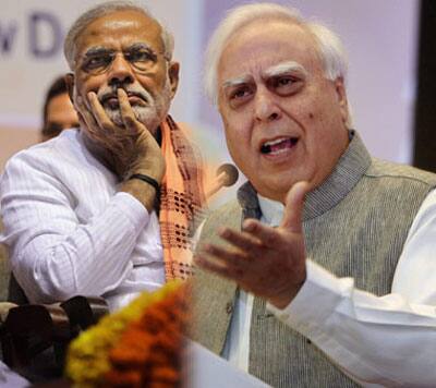 congress on surgical strike to modi government 'ਸਰਜੀਕਲ ਸਟ੍ਰਾਈਕ ਦਿਵਸ' 'ਤੇ ਕਾਂਗਰਸ ਨੇ ਕਸੂਤੇ ਘੇਰੇ ਯੂਜੀਸੀ ਤੇ ਮੋਦੀ ਸਰਕਾਰ