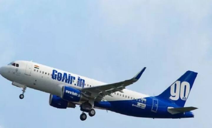 ਇਹ ਲੜਕਾ ਅਜਮੇਰ 'ਚ ਬੈਂਕ 'ਚ ਕੰਮ ਕਰਦਾ ਹੈ। ਪਹਿਲੀ ਵਾਰ ਹਵਾਈ ਯਾਤਰਾ ਕਰ ਰਿਹਾ ਸੀ। ਉਸ ਨੂੰ ਨਹੀਂ ਪਤਾ ਸੀ ਕਿ ਗੇਟ ਐਮਰਜੈਂਸੀ ਲਈ ਹੈ। ਇੱਕ ਬੌਂਡ ਸਾਈਨ ਕਰਵਾ ਕੇ ਇਸ ਲੜਕੇ ਨੂੰ ਛੱਡ ਦਿੱਤਾ ਗਿਆ ਹੈ।