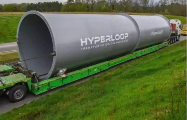 ਹਾਈਪਰਲੂਪ ਟ੍ਰੇਨ ਟਰਾਂਸਪੋਰਟੇਸ਼ਨ ਟੈਕਨਾਲੋਜੀ ਦੇ ਚੇਅਰਮੈਨ ਤੇ ਸਹਿ-ਸੰਸਥਾਪਕ ਬਿਬੋਪ ਗ੍ਰੇਸਟਾ ਅਨੁਸਾਰ ਕੈਪਸੂਲ ਰੇਲ ਗੱਡੀ ਨੂੰ ਅਗਲੇ ਸਾਲ ਟਰੈਕ ’ਤੇ ਉਤਾਰਿਆ ਜਾਏਗਾ।