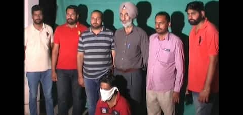 ਪੁਲਿਸ ਨੇ ਨਸ਼ੇ ਤੇ ਅਸਲੇ ਸਮੇਤ ਫੜਿਆ ਜੱਗੂ ਭਗਵਾਨਪੁਰੀਆ ਗਰੁੱਪ ਦਾ ਗੈਂਗਸਟਰ ਪੁਲਿਸ ਨੇ ਨਸ਼ੇ ਤੇ ਅਸਲੇ ਸਮੇਤ ਫੜਿਆ ਜੱਗੂ ਭਗਵਾਨਪੁਰੀਆ ਗਰੁੱਪ ਦਾ ਗੈਂਗਸਟਰ