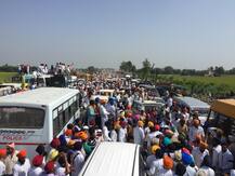 ਇਨਸਾਫ ਰੋਸ ਮਾਰਚ \'ਚ ਹੁੰਮ-ਹੁੰਮਾ ਕੇ ਪਹੁੰਚੀਆਂ ਸੰਗਤਾਂ