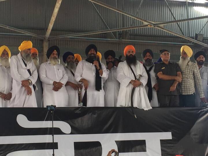 ਪੁਲਿਸ ਨੇ ਕਿਸੇ ਅਣਸੁਖਾਵੀਂ ਘਟਨਾ ਨੂੰ ਰੋਕਣ ਲਈ ਪੁਖ਼ਤਾ ਇੰਤਜ਼ਾਮ ਕੀਤੇ ਹੋਏ ਹਨ। ਸੂਤਰਾਂ ਮੁਤਾਬਕ ਪ੍ਰਸ਼ਾਸਨ ਨੇ ਆਲੇ-ਦੁਆਲੇ ਦੇ ਛੇ ਜ਼ਿਲ੍ਹਿਆਂ ਤੋਂ ਪੁਲਿਸ ਸੱਦੀ ਹੈ।