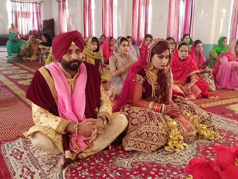 ਆਪ’ ਵਿਧਾਇਕਾ ਰੂਬੀ ਨੇ ਕਰਾਇਆ ਵਿਆਹ, ਕੇਜਰੀਵਾਲ ਸਣੇ ਵੱਡੇ ਲੀਡਰਾਂ ਦਿੱਤਾ ਆਸ਼ੀਰਵਾਦ ਆਪ’ ਵਿਧਾਇਕਾ ਰੂਬੀ ਨੇ ਕਰਾਇਆ ਵਿਆਹ, ਕੇਜਰੀਵਾਲ ਸਣੇ ਵੱਡੇ ਲੀਡਰਾਂ ਦਿੱਤਾ ਆਸ਼ੀਰਵਾਦ