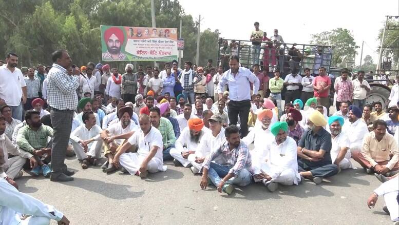 paddy procurement stopped by commission agents ਆੜ੍ਹਤੀਆਂ ਵੱਲੋਂ ਝੋਨੇ ਦੀ ਖਰੀਦ ਦਾ ਬਾਈਕਾਟ, ਕਿਸਾਨ ਮੰਡੀਆਂ 'ਚ ਰੁਲੇ