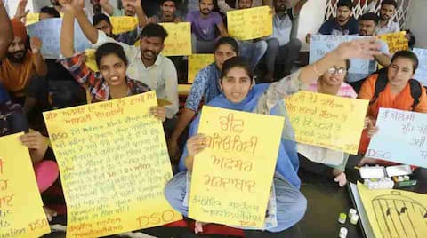 ਹੋਸਟਲਾਂ ਦਾ ਸਮਾਂ ਵਧਾਉਣ ਲਈ ਵਿਦਿਆਰਥੀਆਂ ਦਾ ਘੋਲ਼ ਖ਼ਤਮ ਹੋਸਟਲਾਂ ਦਾ ਸਮਾਂ ਵਧਾਉਣ ਲਈ ਵਿਦਿਆਰਥੀਆਂ ਦਾ ਘੋਲ਼ ਖ਼ਤਮ