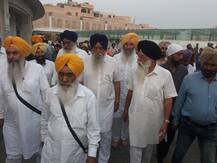 ਅਕਾਲੀ ਦਲ \'ਚ ਵੱਡੇ ਧਮਾਕੇ ਦੇ ਆਸਾਰ, ਬਾਦਲਾਂ ਨਾਲ ਖਫਾ  ਲੀਡਰ ਹਰਿਮੰਦਰ ਸਾਹਿਬ ਪਹੁੰਚੇ