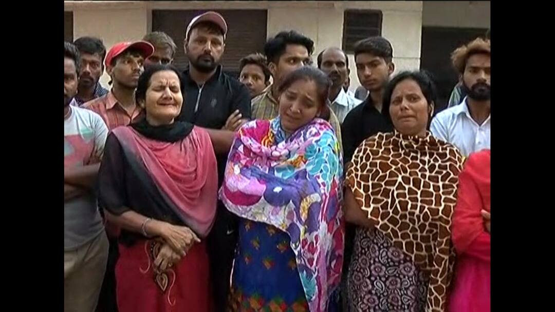 stories of amritsar rail incident 5 ਸੈਕਿੰਡ ਵਿੱਚ ਤਬਾਹ ਹੋਏ ਪਰਿਵਾਰਾਂ ਦੀ ਦਰਦਨਾਕ ਕਹਾਣੀ