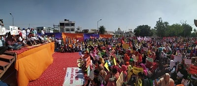 ਪੰਜਾਬ ਸਰਕਾਰ ਦੇ ਦੋਗਲੇ ਕਿਰਦਾਰ ਦਾ ਸ਼ਿਕਾਰ ਸਿੱਖਿਆ ਵਿਭਾਗ ਵਿੱਚ ਬਹੁਤ ਨਿਗੁਣੀਆਂ ਤਨਖਾਹਾਂ 'ਤੇ ਸੇਵਾਵਾਂ ਨਿਭਾਅ ਰਹੇ 5178 ਅਧਿਆਪਕਾਂ ਨੂੰ ਨਿਯੁਕਤੀ ਪੱਤਰ ਦੀਆਂ ਸ਼ਰਤਾਂ ਅਨੁਸਾਰ ਨਵੰਬਰ 2017 ਤੋਂ ਰੈਗੂਲਰ ਕਰਨ ਦਾ ਨੋਟੀਫਿਕੇਸ਼ਨ ਨਾ ਜਾਰੀ ਕਰਨ ਦੀ ਸਖਤ ਨਿਖੇਧੀ ਵੀ ਕੀਤੀ।
