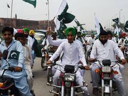 ਪੇਸ਼ਾਵਰ 'ਚ ਸਿੱਖਾਂ ਨੂੰ ਮਿਲੀ ਹੈਲਮੇਟ ਤੋਂ ਛੋਟ